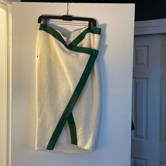 Kelly green leather and cream wool wrap skirt - Picture 1 of 2